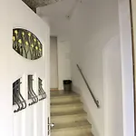Henry's 300 By Interhome Apartman
